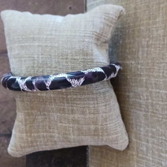 Cheetah Print Bangle Bracelet - Picture 1 of 5